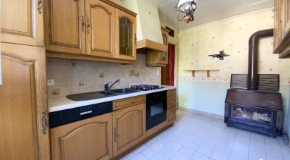 House 4 rooms of 76 m² in Rochy-Condé (60510)
