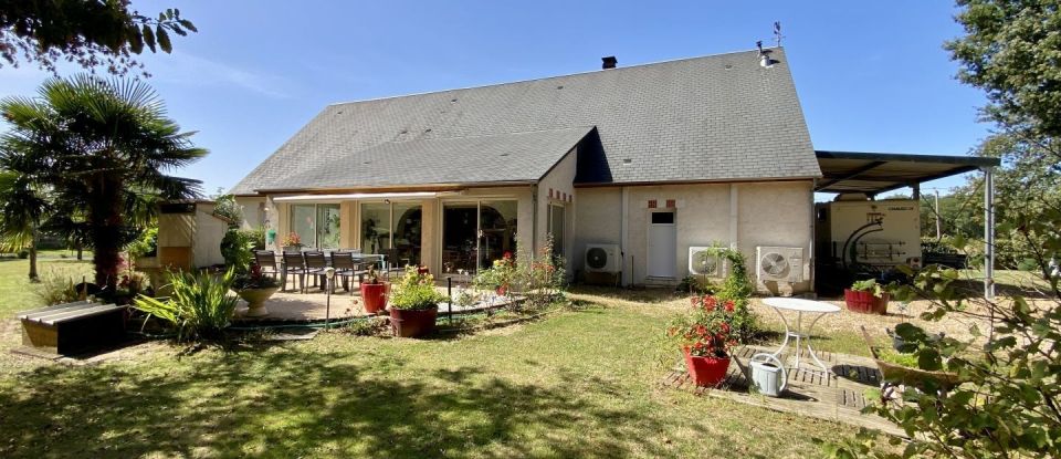 House 5 rooms of 165 m² in Auzouer-en-Touraine (37110)