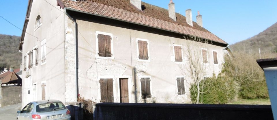 Building in Hyèvre-Paroisse (25110) of 300 m²