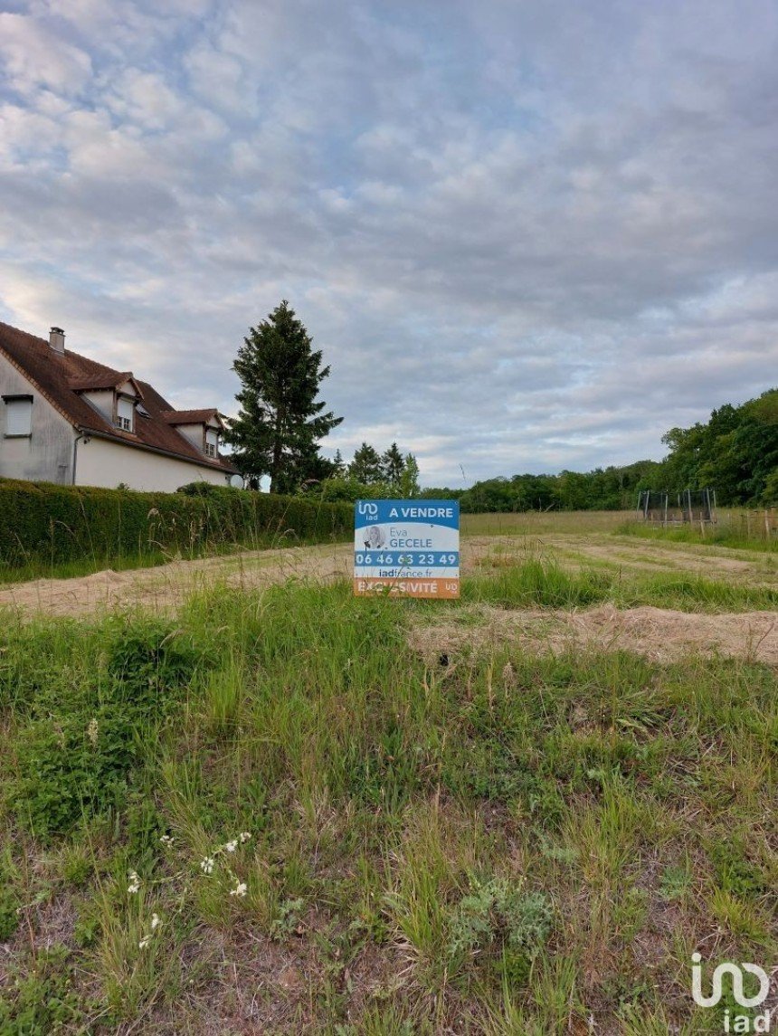 Terrain de 1 710 m² à Villette (78930)
