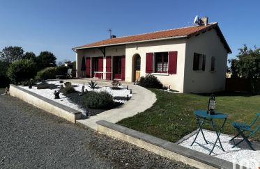 House 5 rooms of 108 m² in LA CHAPELLE-GAUDIN (79300)