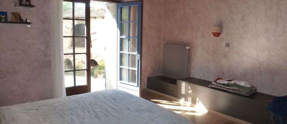 House 6 rooms of 180 m² in Saint-Hilliers (77160)