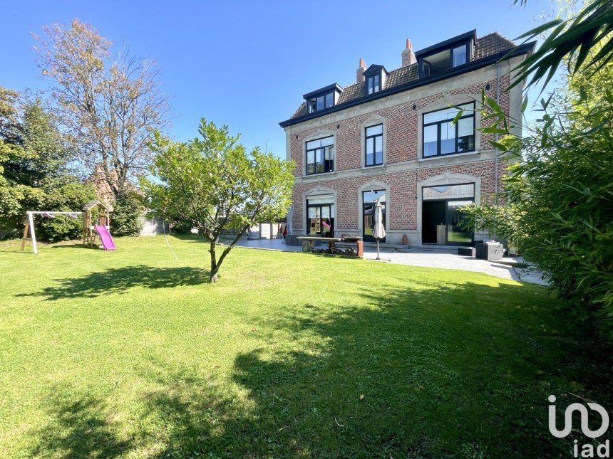 House 10 rooms of 352 m² in Comines (59560)