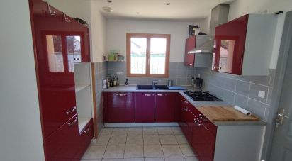 House 5 rooms of 101 m² in Chabris (36210)
