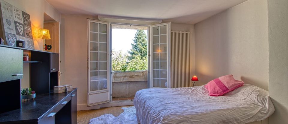 House 13 rooms of 440 m² in Les Alluets-le-Roi (78580)