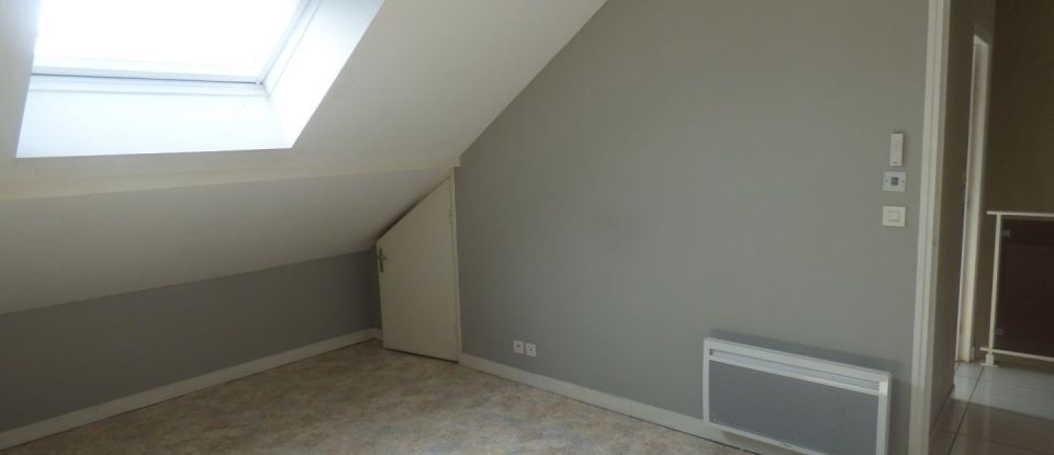 House 6 rooms of 92 m² in Cholet (49300)