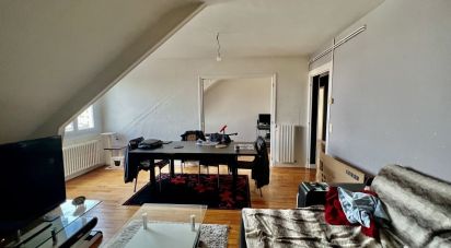 Appartement 4 pièces de 84 m² à Lorient (56100)