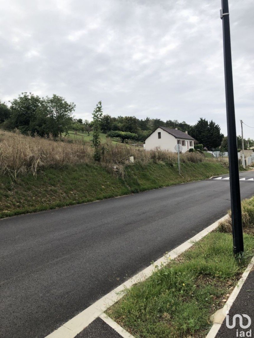 Land of 2,345 m² in Quenne (89290)