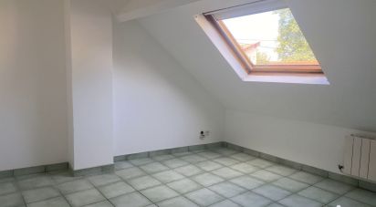 House 4 rooms of 98 m² in Sevran (93270)