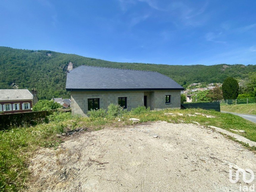 House 5 rooms of 140 m² in Monthermé (08800)