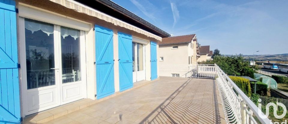 House 4 rooms of 96 m² in Chazelles-sur-Lyon (42140)