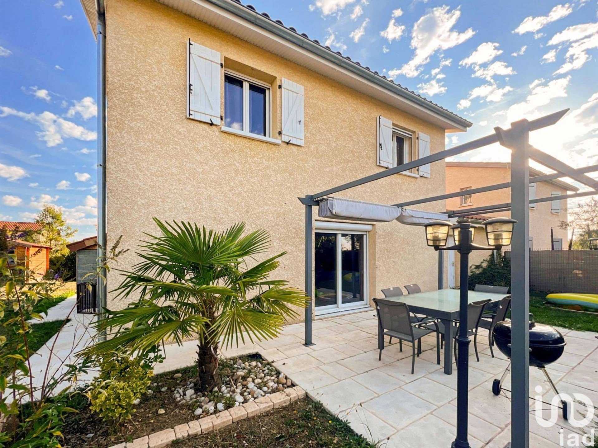 Maison 4 pièces de 106 m² à Corcelles-en-Beaujolais (69220)