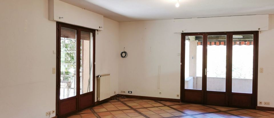Maison 6 pièces de 200 m² à Châteauneuf-Grasse (06740)