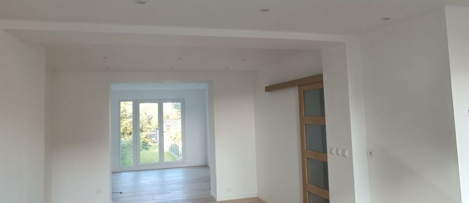 House 4 rooms of 102 m² in Dunkerque (59430)