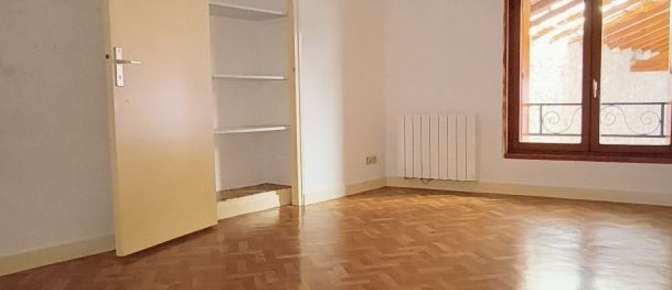 Appartement 3 pièces de 80 m² à Sainte-Foy-l'Argentière (69610)