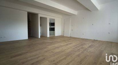 Apartment 3 rooms of 60 m² in Saint-Laurent-de-Chamousset (69930)