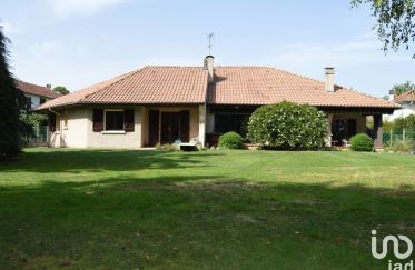 House 8 rooms of 188 m² in Tarbes (65000)