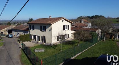 House 6 rooms of 142 m² in Montbron (16220)