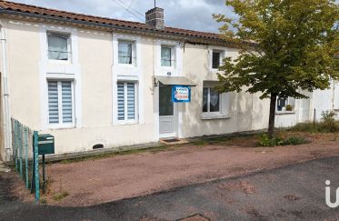 House 5 rooms of 111 m² in Montendre (17130)