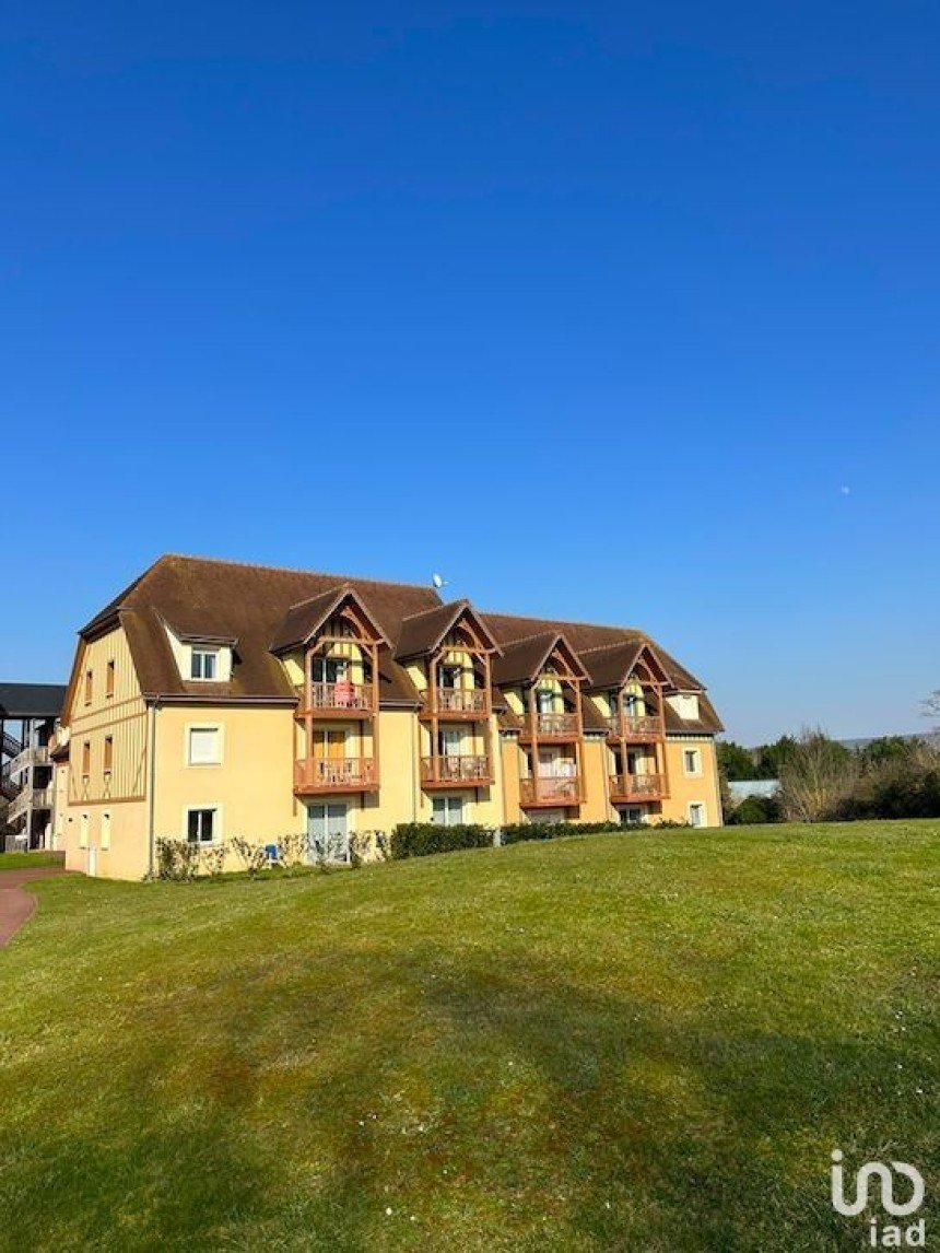 Apartment 3 rooms of 66 m² in Deauville (14800)
