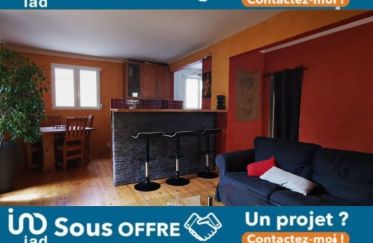 Maison 4 pièces de 81 m² à Brenoux (48000)
