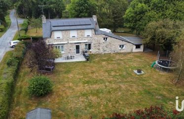 House 8 rooms of 148 m² in Peillac (56220)