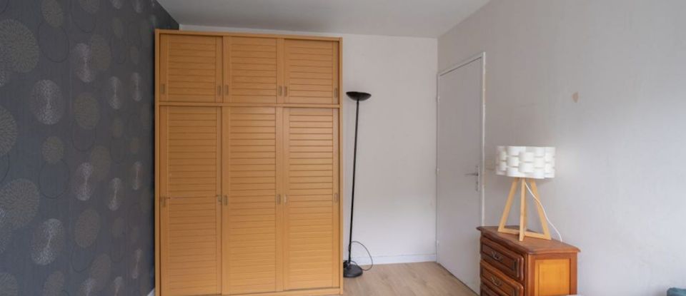 Apartment 2 rooms of 40 m² in Paris (75020)
