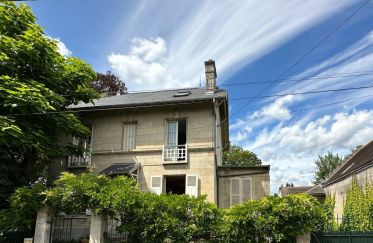 Maison 6 pièces de 130 m² à Pierrefonds (60350)