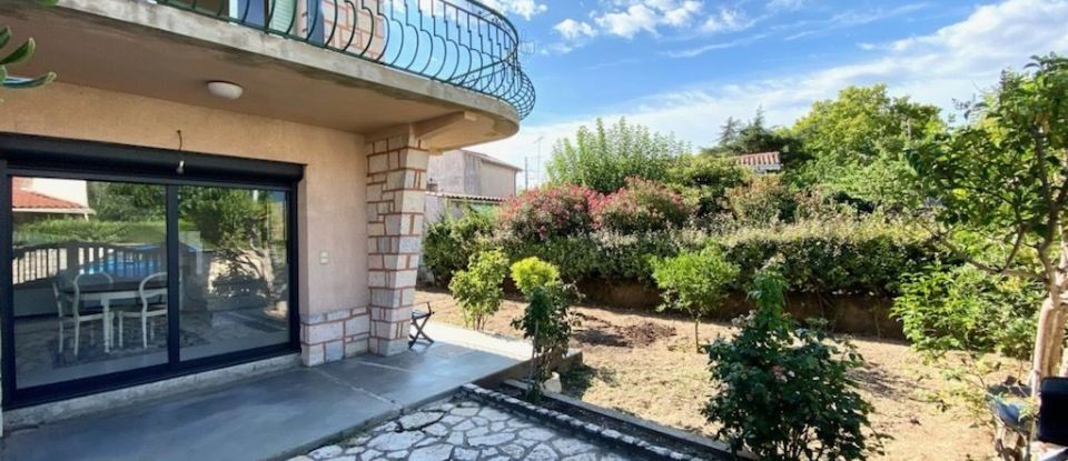 House 9 rooms of 146 m² in Nîmes (30000)