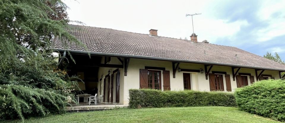 House 7 rooms of 177 m² in Auxon (10130)