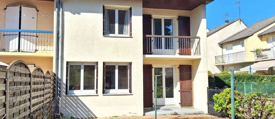 House 4 rooms of 90 m² in Aurillac (15000)