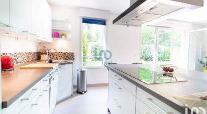 Apartment 5 rooms of 138 m² in Vaucresson (92420)