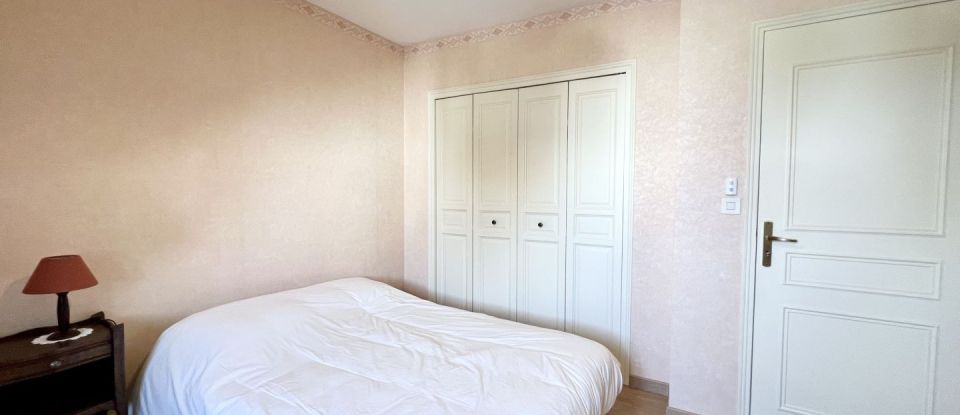 House 5 rooms of 110 m² in Saint-Jacques-de-la-Lande (35136)
