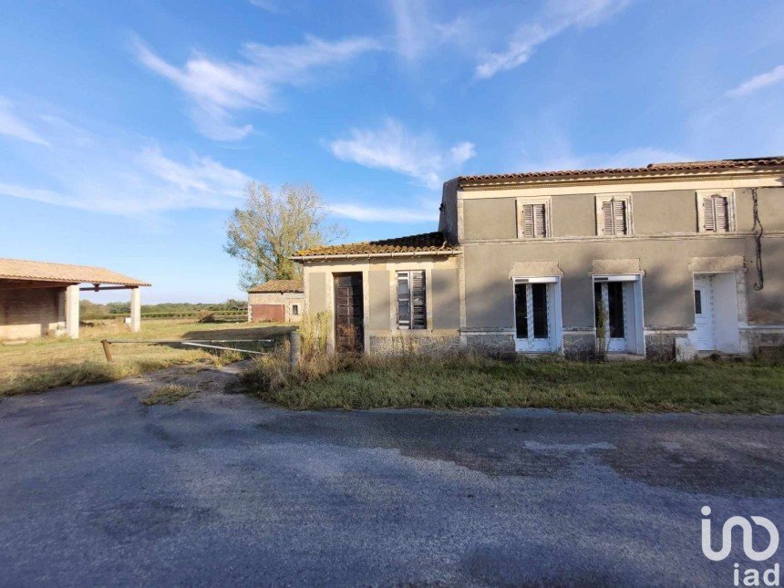 House 3 rooms of 135 m² in Saint-Ciers-sur-Gironde (33820)
