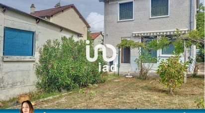 House 4 rooms of 78 m² in Vierzon (18100)