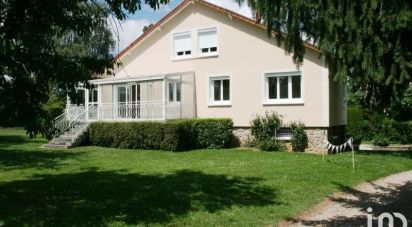 House 7 rooms of 150 m² in Magny-les-Hameaux (78114)