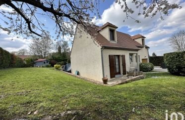 House 4 rooms of 116 m² in Quincy-Voisins (77860)