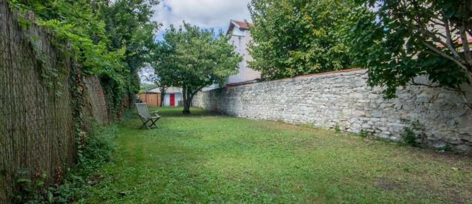 House 7 rooms of 150 m² in Mantes-la-Jolie (78200)