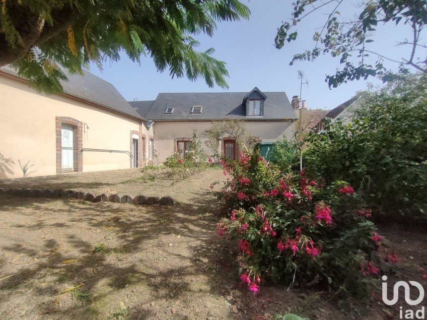 House 5 rooms of 112 m² in Sainte-Cérotte (72120)