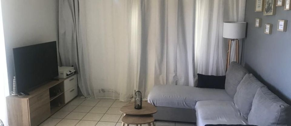Apartment 3 rooms of 56 m² in Saint-Martin (97150)