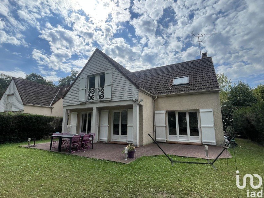 Maison 7 pièces de 135 m² à Sucy-en-Brie (94370)