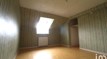 House 4 rooms of 103 m² in Les Loges-Marchis (50600)