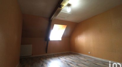 House 4 rooms of 103 m² in Les Loges-Marchis (50600)