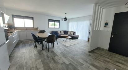 House 4 rooms of 94 m² in Ornaisons (11200)