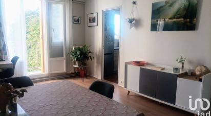 Appartement 2 pièces de 52 m² à Montreuil (93100)