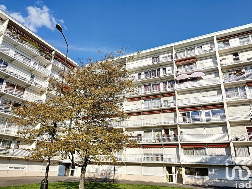 Appartement 5 pièces de 97 m² à Melun (77000)