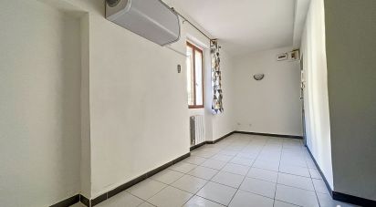 Apartment 1 room of 15 m² in Toulon (83200)