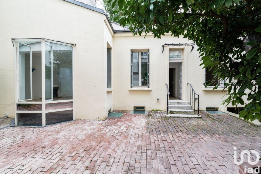 Maison 5 pièces de 180 m² à Paris (75018)