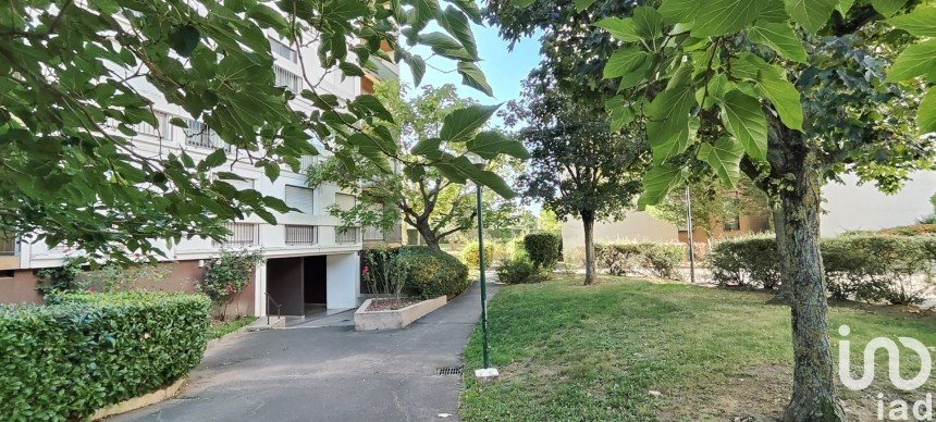 Appartement 5 pièces de 97 m² à Achères (78260)