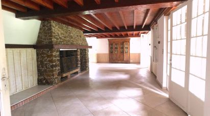 Mansion 11 rooms of 305 m² in Mios (33380)